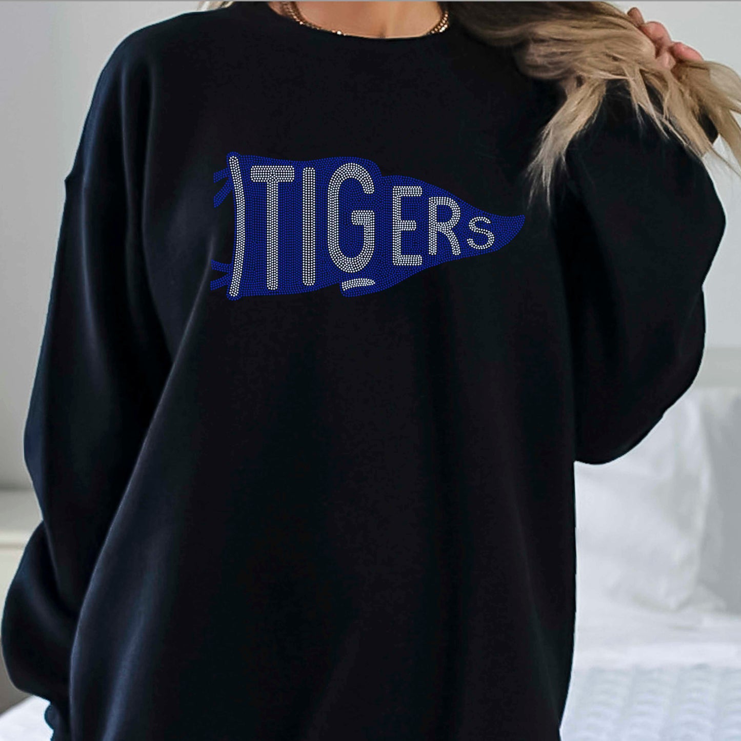 Tigers Pennant Bling Spangle Adult SHORT SLEEVE  T-Shirt